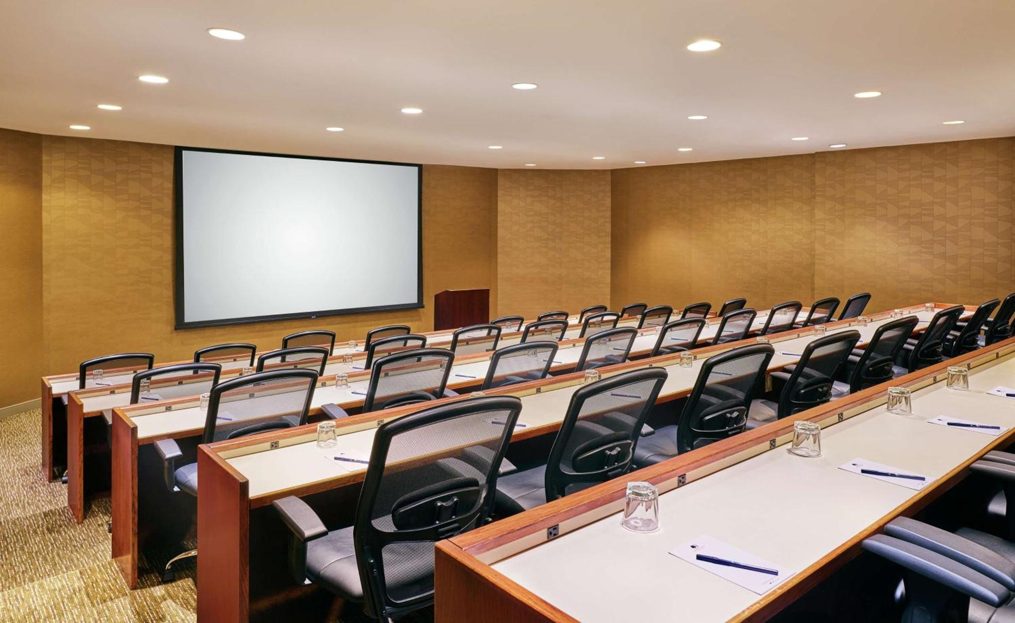 Hotel Doubletree By Hilton Intercontinental Airport