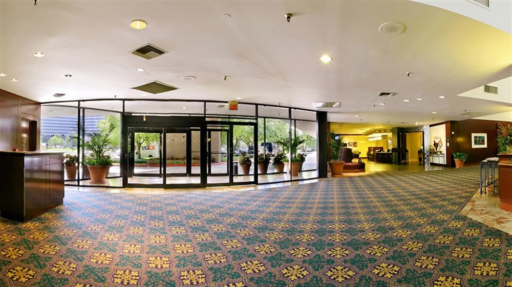 Hotel Doubletree By Hilton Intercontinental Airport 3*